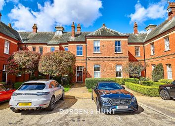 Thumbnail Flat to rent in Osborne House, Repton Park, Woodford Green
