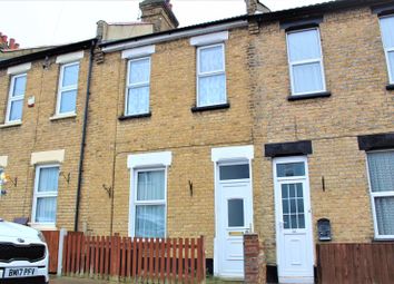 Thumbnail 2 bed terraced house to rent in Oakleigh Avenue, Southend-On-Sea