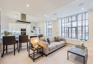 Thumbnail Flat to rent in Rainville Road, London