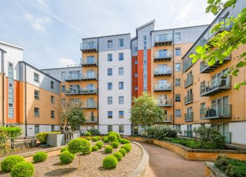 Thumbnail Flat for sale in Queen Mary Avenue, London