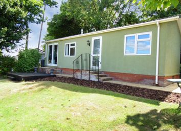 Thumbnail Mobile/park home for sale in Stratton Park Drive, Biggleswade