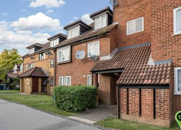 Thumbnail Flat for sale in Springwood Crescent, Edgware
