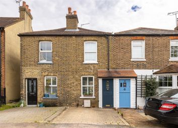 Thumbnail Cottage for sale in Smarts Lane, Loughton