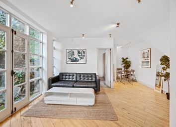 Thumbnail Mews house to rent in Ickburgh Road, Hackney