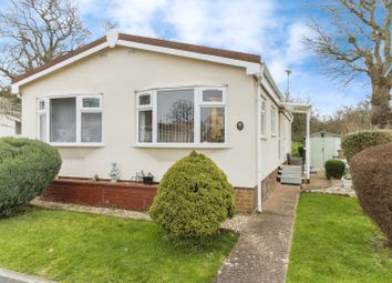 Thumbnail Mobile/park home for sale in Woodlands Way, Exeter