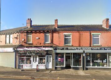Thumbnail Flat to rent in Warrington Road, Platt Bridge, Wigan