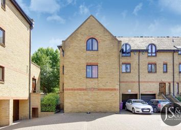 Thumbnail End terrace house to rent in Welland Mews, Kennet Street, Wapping, London, London