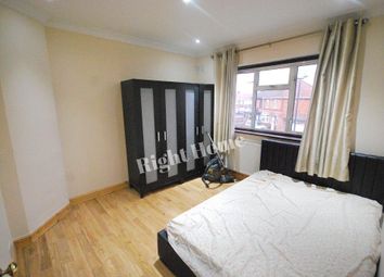 Thumbnail 1 bedroom flat to rent in Carlyon Road, Wembley, Middlesex