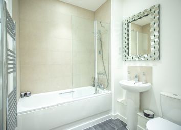 Picture 4 Thumbnail 1 bedroom flat for sale in Priory Road, London