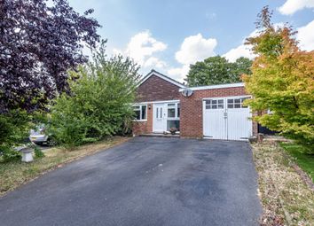 Thumbnail Bungalow for sale in Fidlers Walk, Wargrave