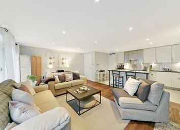Thumbnail Flat to rent in Angel Point, City Road, Islington