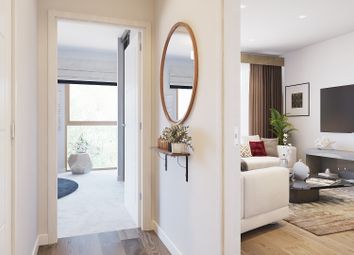 Picture 3 Thumbnail 3 bedroom flat for sale in Fielders Crescent, Barking