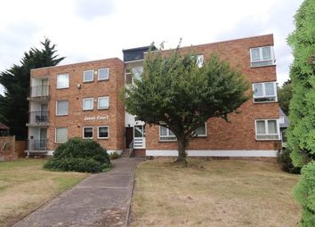 Thumbnail 2 bed flat to rent in London Road, Brentwood