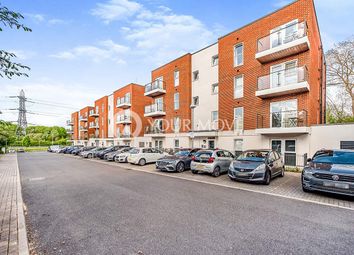 Thumbnail Flat for sale in Alcock Crescent, Crayford, Dartford