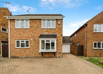 Thumbnail Detached house for sale in Walnut Close, Stoke Mandeville, Aylesbury