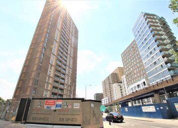 3 Bedrooms Flat for sale in The Liberty Building, Limeharbour E14
