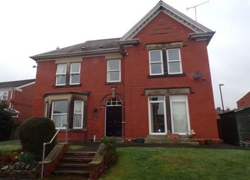 2 Bedrooms Flat to rent in Vincent Crescent, Chesterfield S40