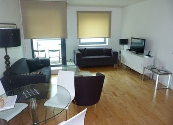 2 Bedrooms Flat to rent in South Quay Square, London E14