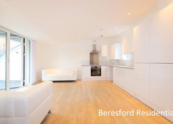 2 Bedrooms Flat to rent in Coldharbour Lane, London SW9