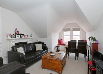 2 Bedrooms Flat for sale in Huron Road, London SW17