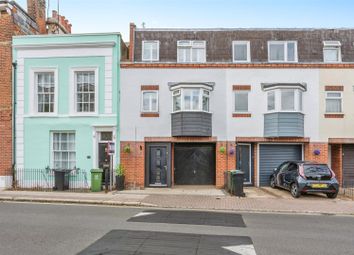 Thumbnail Town house for sale in Green Road, Southsea