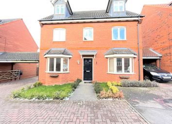 Thumbnail Detached house to rent in Foxley Place, Loughton, Milton Keynes