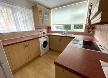 Thumbnail 2 bed flat to rent in Thornton Road, Potters Bar