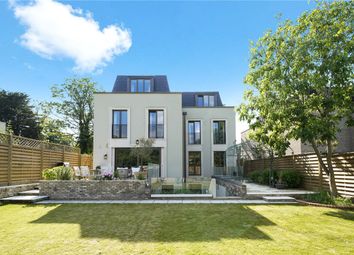 Thumbnail Detached house for sale in Lincoln Avenue, London