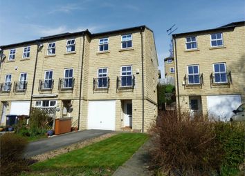 3 Bedrooms End terrace house for sale in Middlefield Court, East Morton, Keighley, West Yorkshire BD20