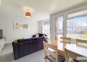 Thumbnail Flat for sale in Windsor Close, Windsor Grove, London