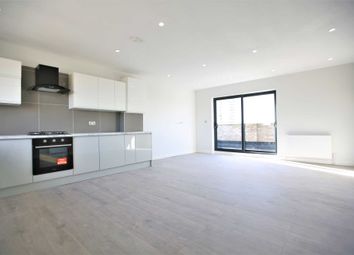 Thumbnail Flat to rent in Cumberland Rd, Plaistow