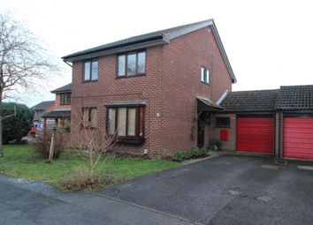 4 Bedrooms Detached house for sale in Minden Close, Wokingham RG41