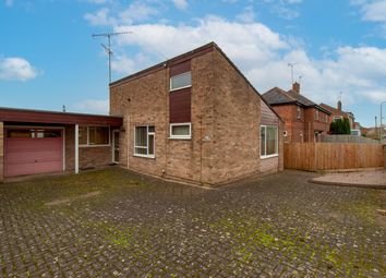 Thumbnail Detached bungalow for sale in Commercial Road, Spalding