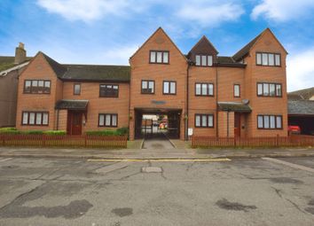 Thumbnail Flat to rent in Flat 3, Rosslyn Court, Runnymede Road, Stanford Le Hope, Essex