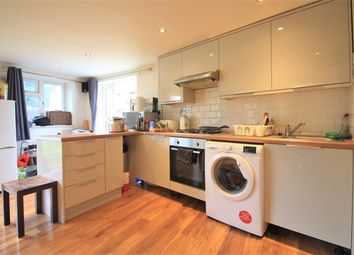 1 Bedrooms Flat to rent in Elsinore Avenue, Stanwell TW19