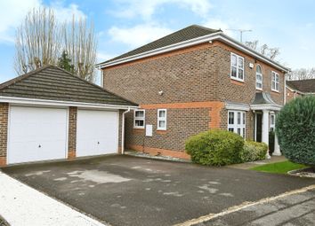 Thumbnail Detached house for sale in Conygree Close, Lower Earley, Reading