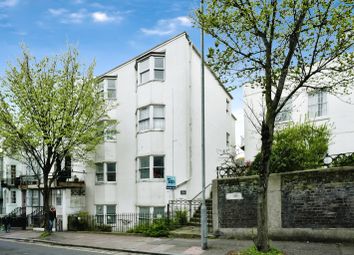 Thumbnail 3 bedroom flat for sale in Egremont Place, Brighton