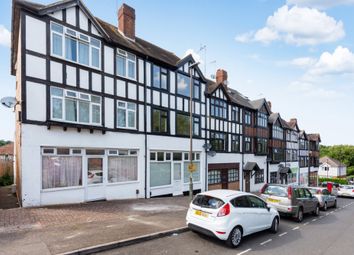Thumbnail Flat to rent in Cleave Avenue, Farnborough, Orpington