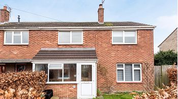 3 Bedroom End terrace house for sale