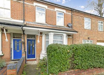 Thumbnail Flat to rent in Holly Park Road, London