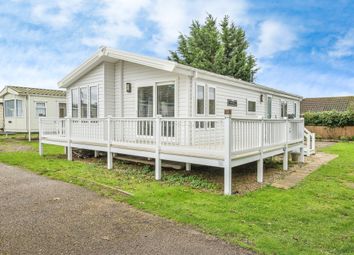 Thumbnail Lodge for sale in Butt Lane, Burgh Castle, Great Yarmouth