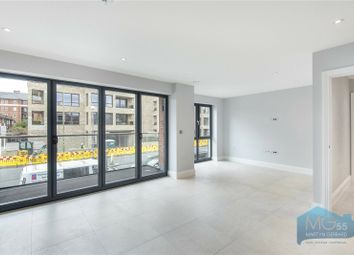 Thumbnail 3 bedroom flat for sale in Higbey Lodge, 25 Oakleigh Road North, Whetstone, London