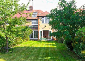5 Bedroom Semi-detached house for rent