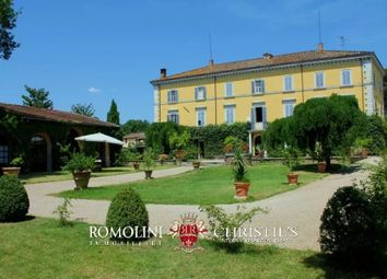 Thumbnail 22 bed villa for sale in Perugia, 06100, Italy