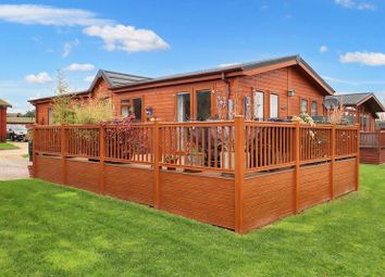 Thumbnail Lodge for sale in Thorpe Road, Weeley