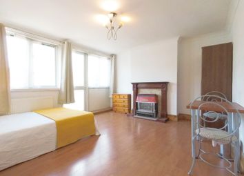 Thumbnail 3 bed flat to rent in Smithy Street, London