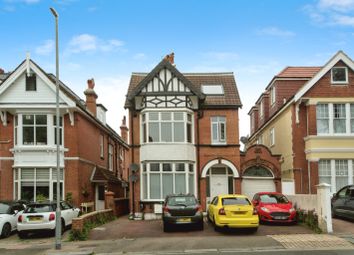 Thumbnail Flat for sale in Davigdor Road, Hove, East Sussex