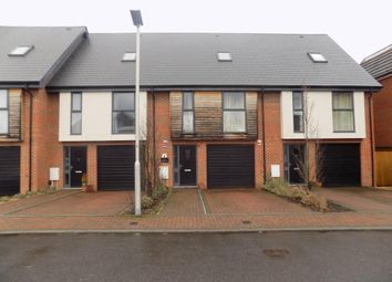 Thumbnail Town house to rent in Faircross Court, Thatcham