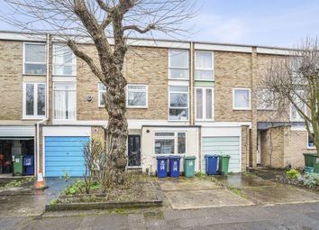 Thumbnail Terraced house to rent in Harefields, Oxford