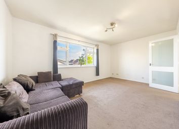 Thumbnail Flat to rent in East Street, Epsom